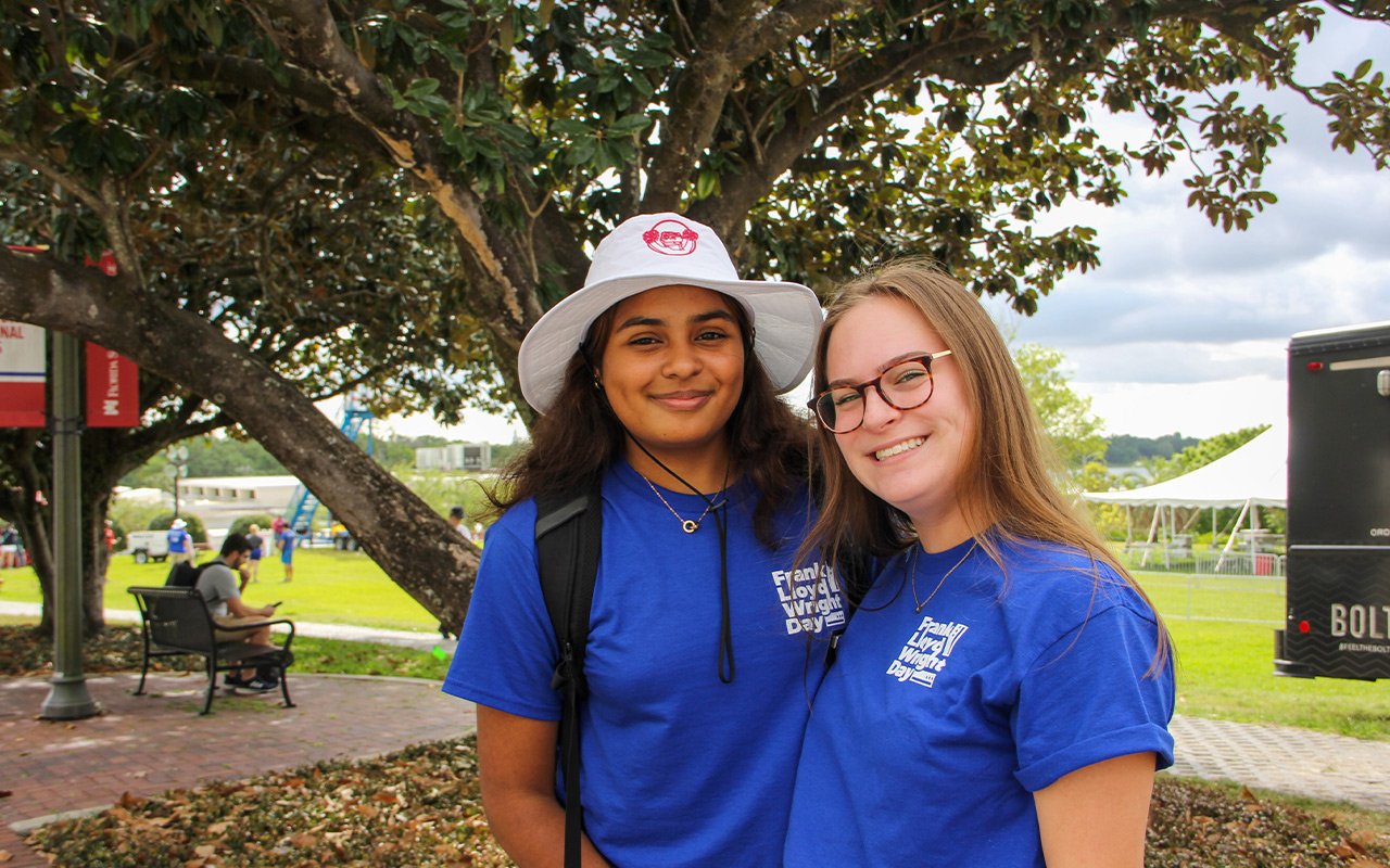 Sophia Francisco '23 with Hannah Garcia '23