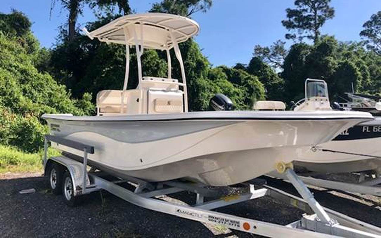 Carolina Skiff powerboat 