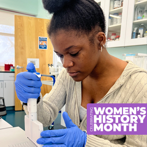 FSC Student Destiny Kimbrough '23 working in the Lab.