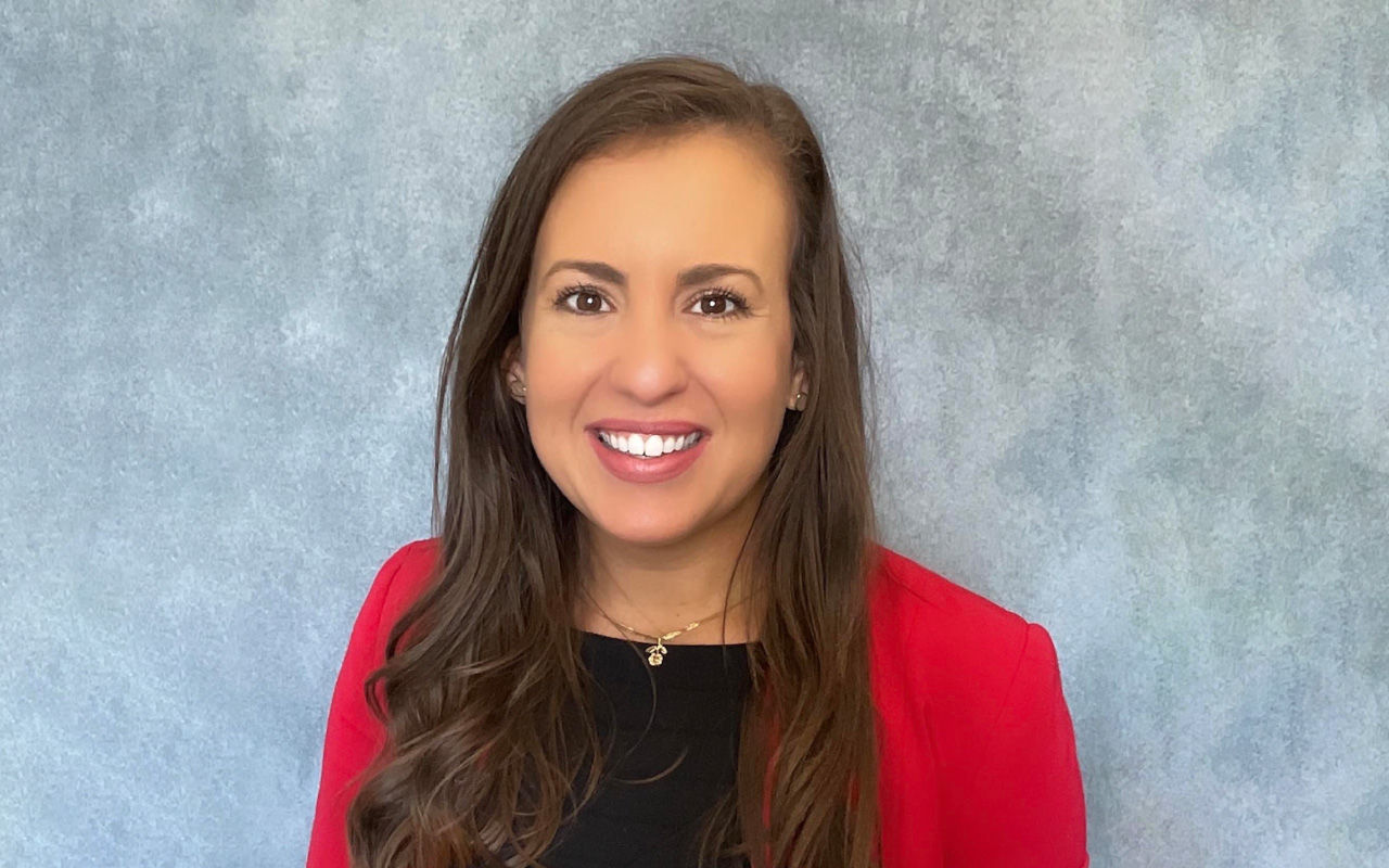 Dr. Lauren Albaum Headshot