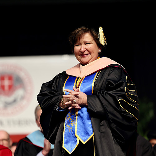 Dr. Silviana Falcon