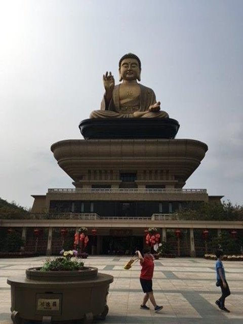 Fo Guang Shan, a Buddhist monastery in Kaohsiung, Taiwan. Fo Guang Shan, a Buddhist monastery in Kaohsiung, Taiwan.