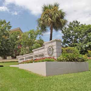 corner sign at florida southern