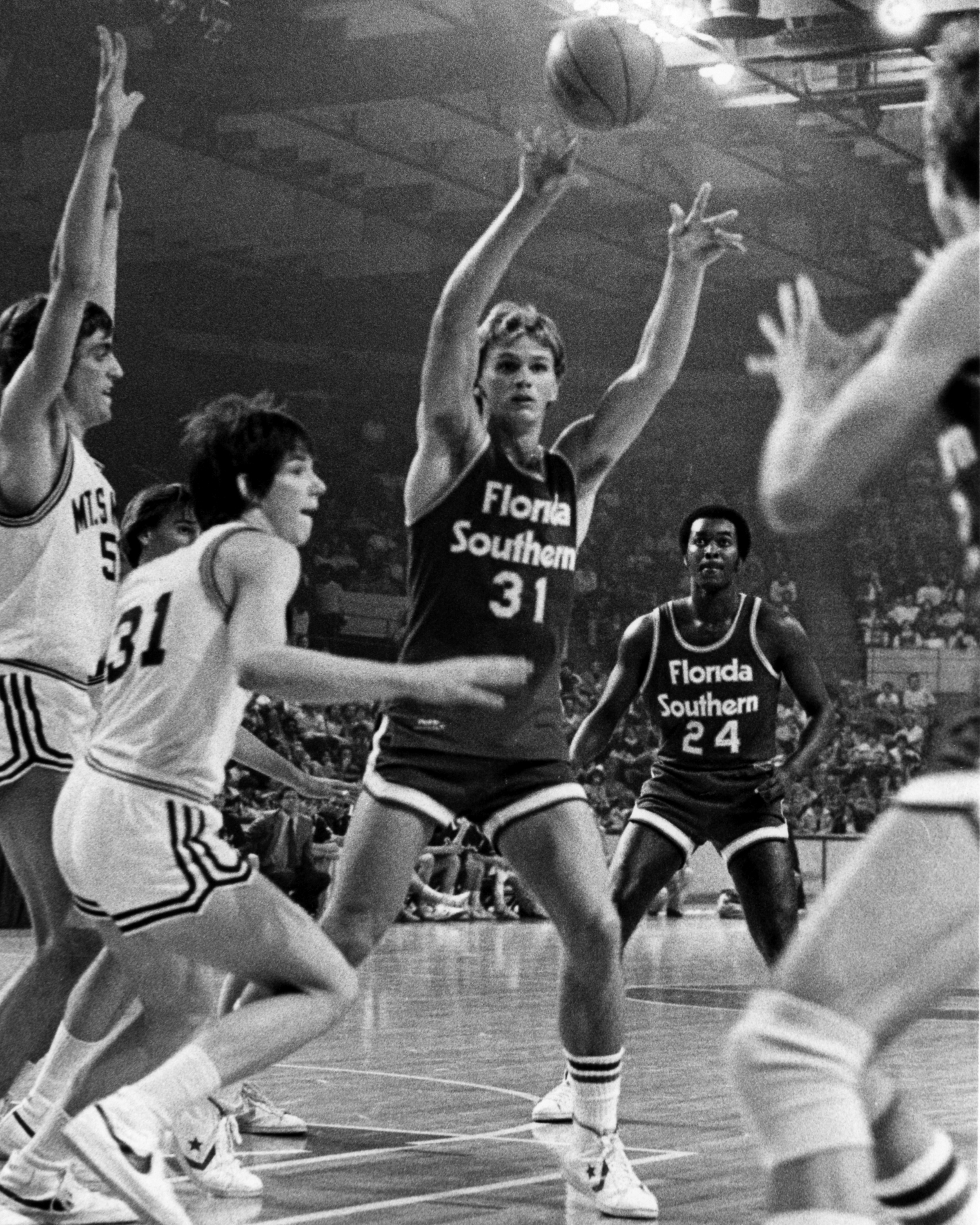 FSC's John Ebeling throwing Basketball